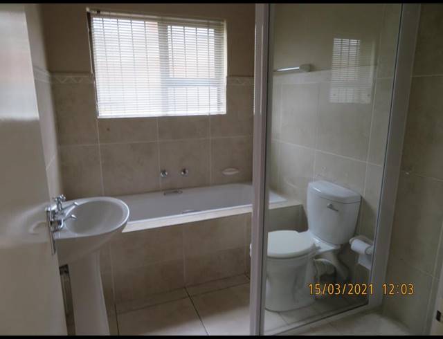 2 BEDROOM TOWNHOUSE FOR SALE IN HUNTERS CREEK